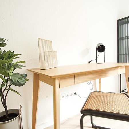 Homefy Feel-Good Apartment - Own Parking, Balcony And Garden إسن المظهر الخارجي الصورة