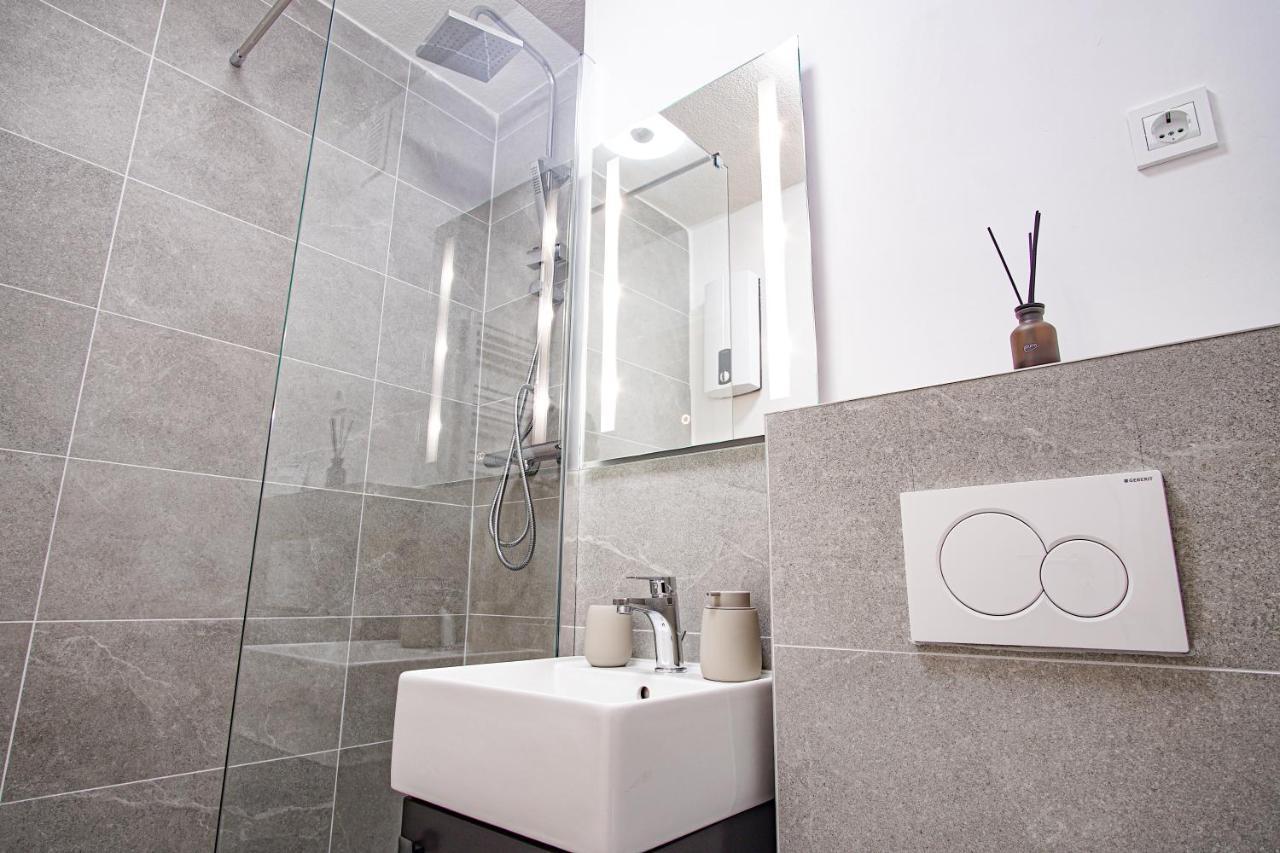 Homefy Feel-Good Apartment - Own Parking, Balcony And Garden إسن المظهر الخارجي الصورة